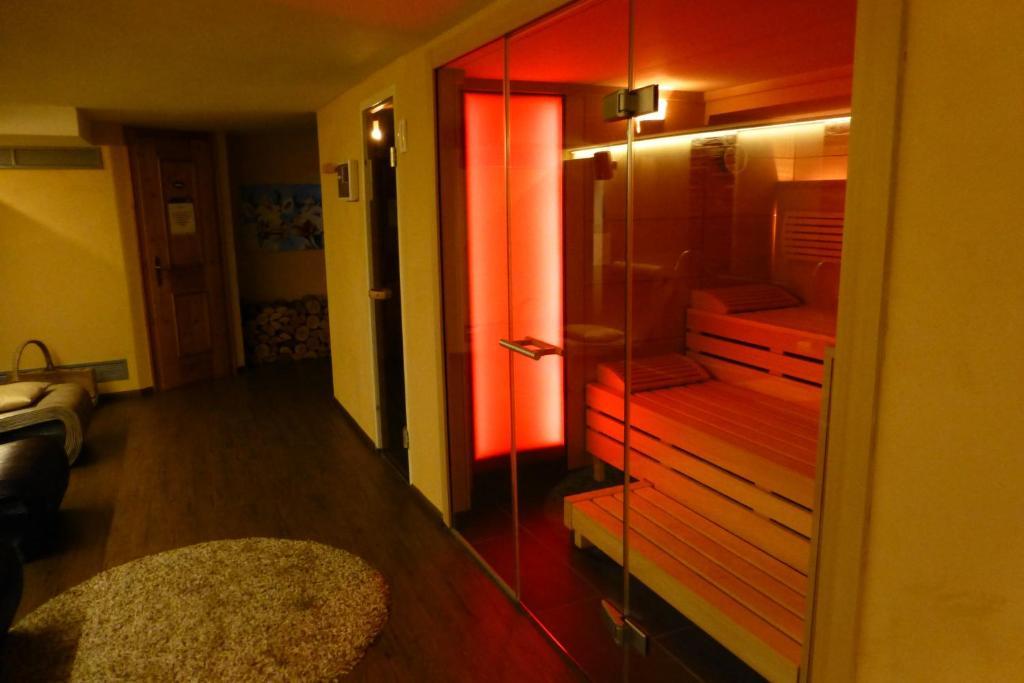 Hotel Schwarzenberg Glottertal Esterno foto
